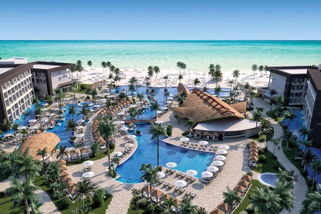Hyatt Ziva Cap Cana family-friendly all-inclusive resort with beachfront pools and water park in Punta Cana.